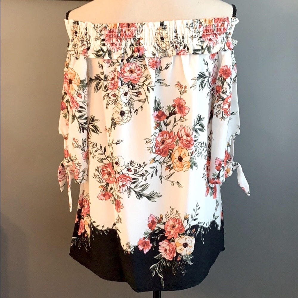 โDONATEDโWhite Black Floral Off The Shoulders Tie Sleeve Top - Picture 4 of 12